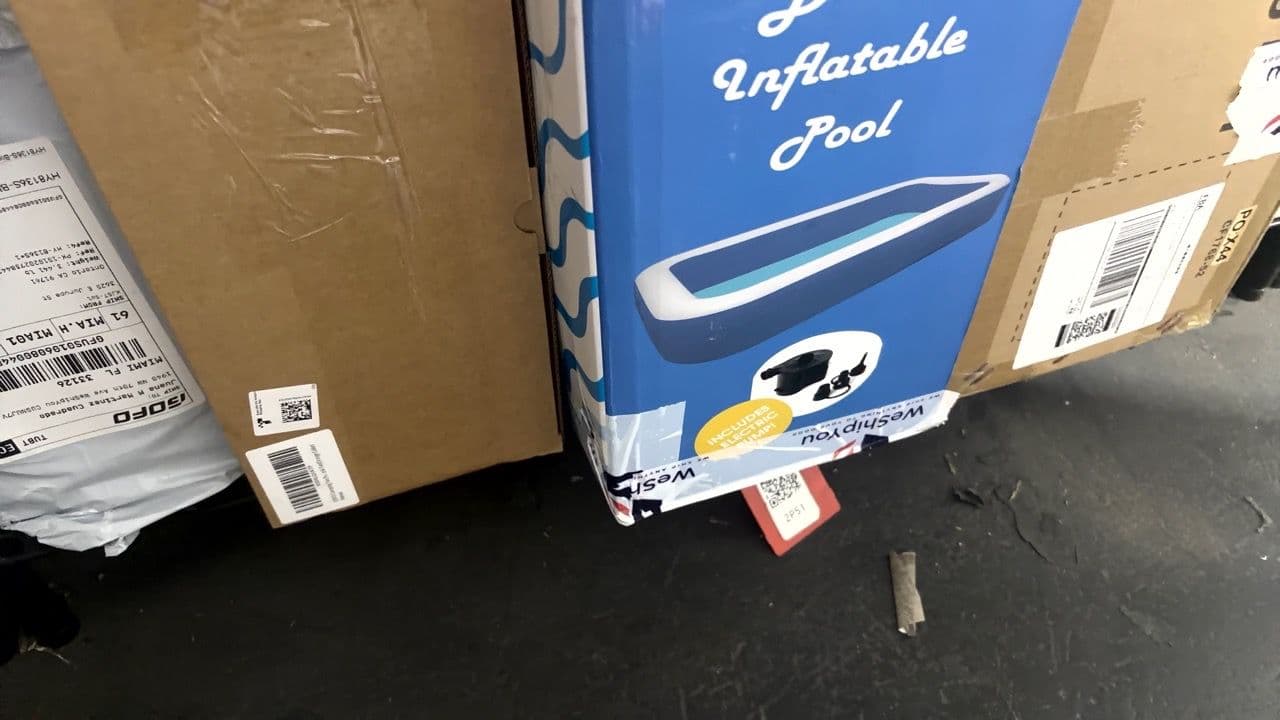Ventilador portátil para camping EEIFO modelo F16, color naranja,  40000 mAh con 4 velocidades y modo de luz fría y caliente 