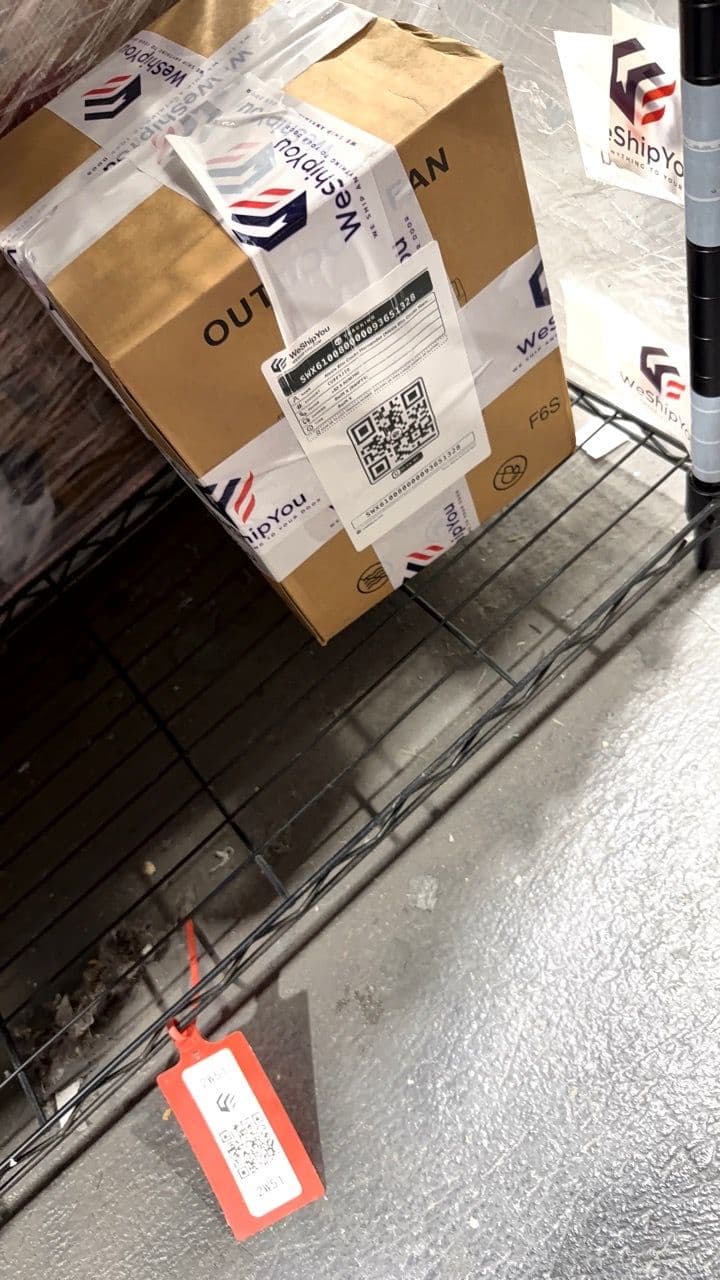 2 ventiladores de exterior F6S en caja de cartón marrón, producto nuevo en empaque original